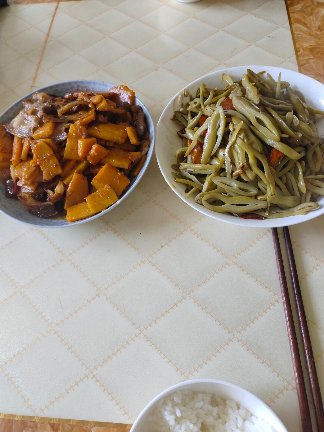 生活手记 开饭开饭[赢牛奶][赢牛奶] ​​​