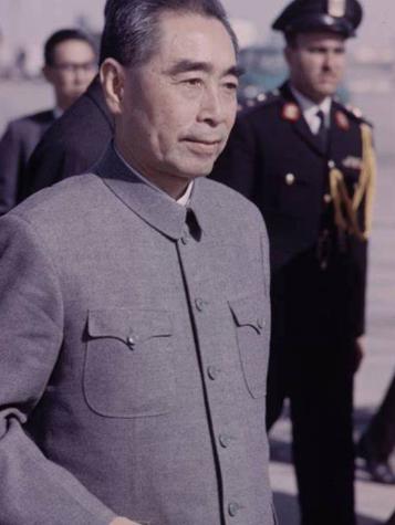1951年，彭德怀要在朝鲜枪毙周总理的女婿，总理得知后，急忙给彭德怀发电，要求将