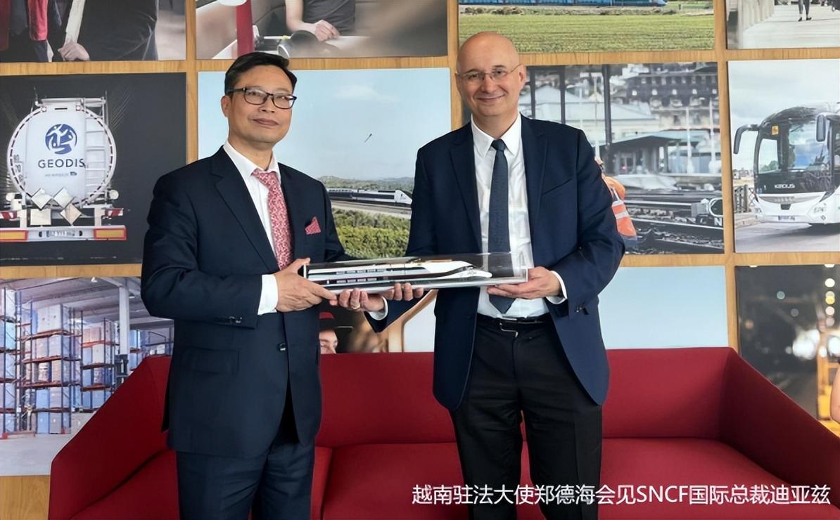 越南最近动作不小，把法国和瑞典都拉进南北高铁谈判里头。驻法国大使郑德海在巴黎跟S