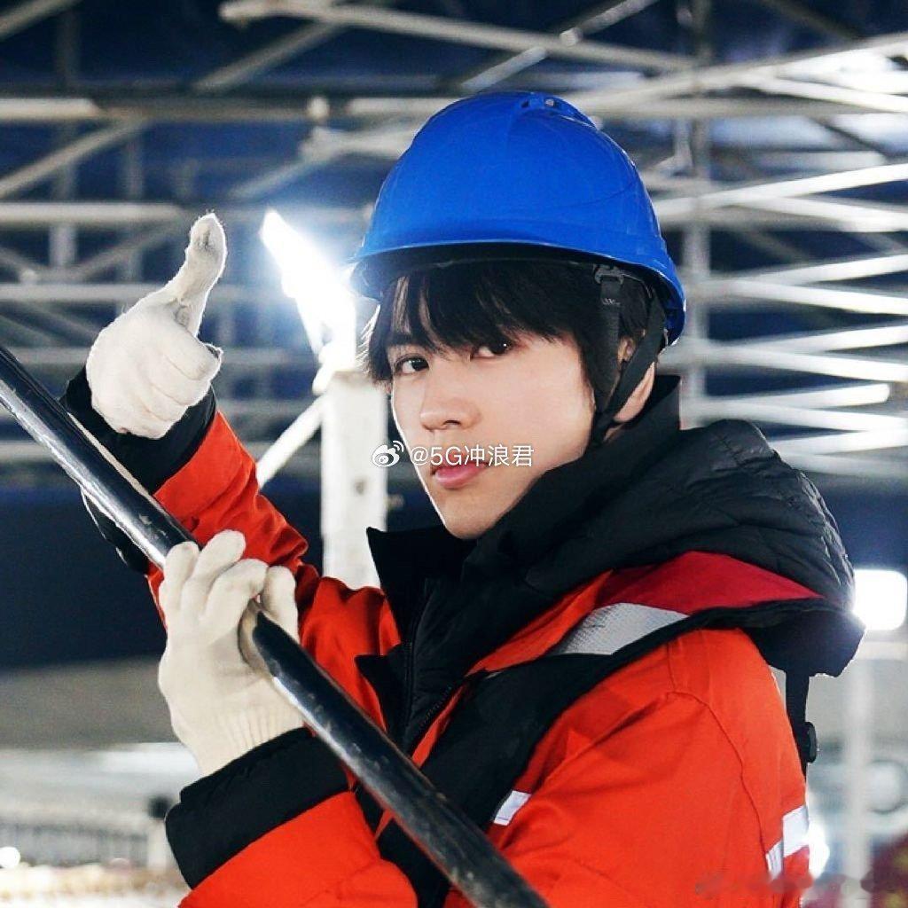 张凌赫凌探未来定档 以初心探路，以行动向绿！张凌赫《凌探未来》正式定档，深入新能