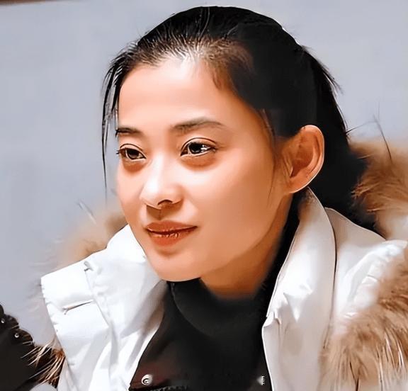 滥俗的歌 摇滚歌手臧天朔有多狂？砸刘德华场子 打梅婷耳光 