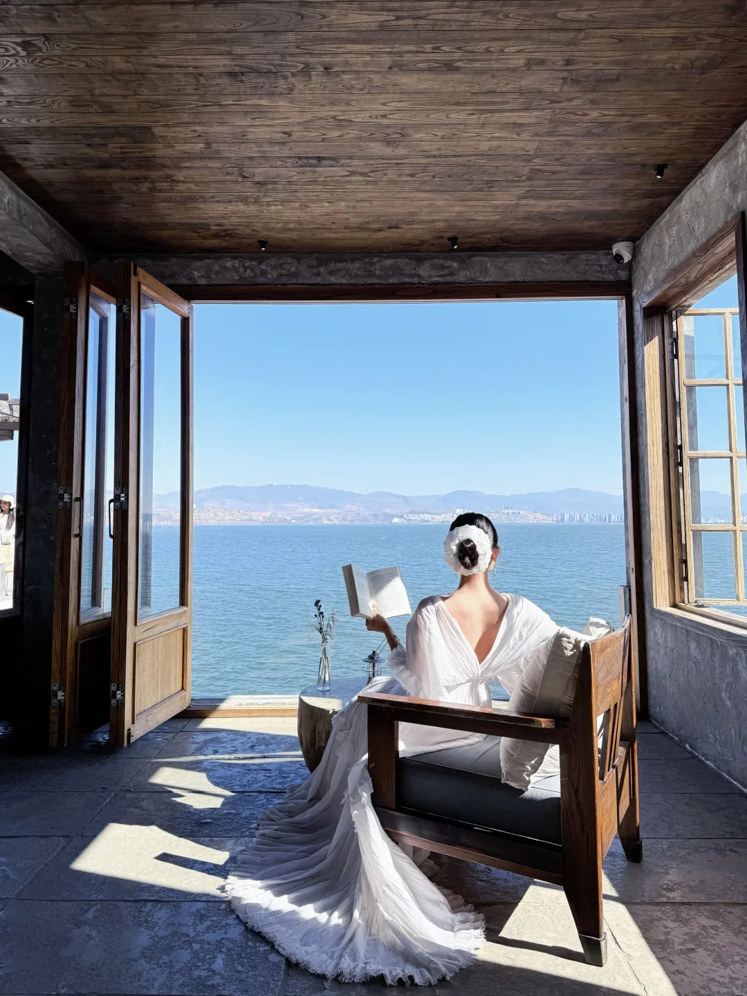 要被这扇窗的洱海风景美哭了！