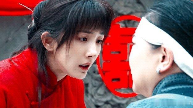生万物还俺妈生眼生万物的故事发展也让人心碎，我也觉得很好哭绣绣靠自己闯出一片天地
