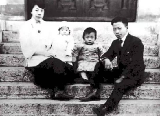 1918年，28岁竺可桢博士毕业，被女校长堵在家里。对方语出惊人：“你娶我妹妹，
