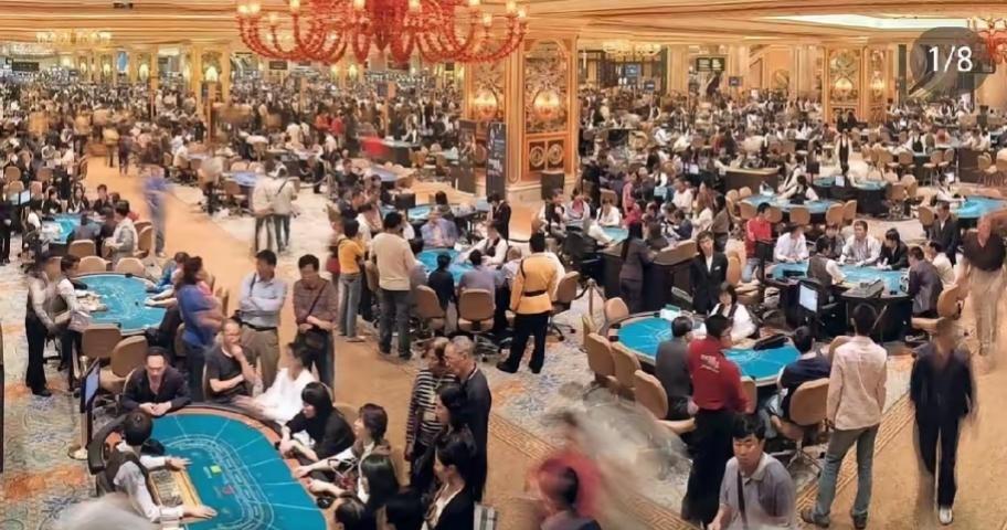 澳门这事儿，真是个绝佳的商业反面教材。
​人家赌场成片倒下，不是因为不会赚钱。