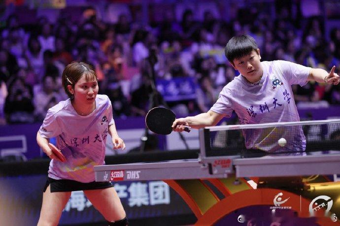 热点解读平野美宇秀和孙颖莎合影 这是来自于平野美宇微博的一张图片曾几何时，我们是