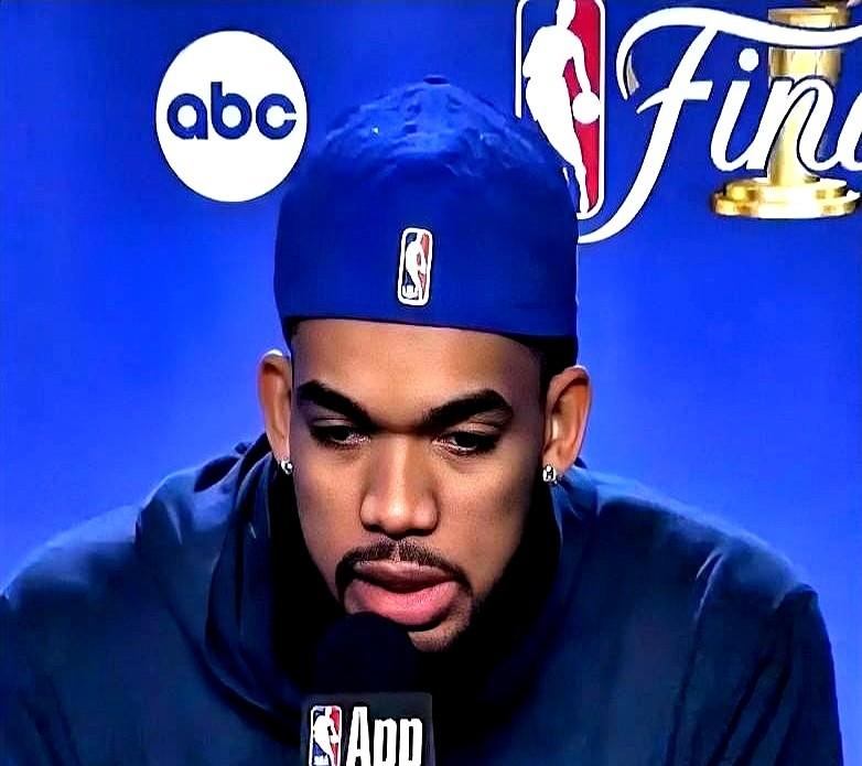 NBA官网最新FMVP榜单出炉，唐斯反超布伦森登顶，谁敢想？
他把那个万众瞩目的