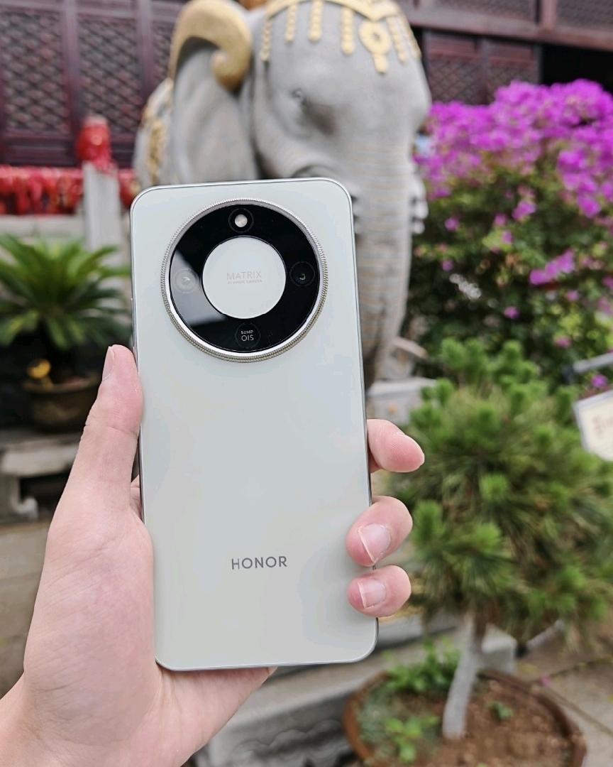 150更新已来，荣耀X70也安排上了！
 
现在旗舰、次旗舰早就更完了，AI键、