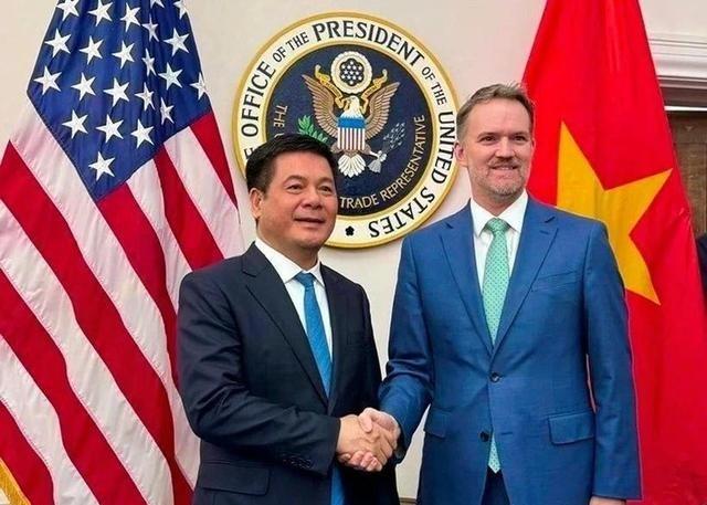 美越协议即将达成，越南下定决心，帮美国围堵中国？
到了2026年9月，美越这场拖