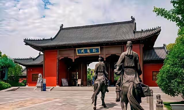 南阳VS襄阳，不止多个诸葛亮
 
一组硬核对比，清晰勾勒出南阳与襄阳的精神文化分