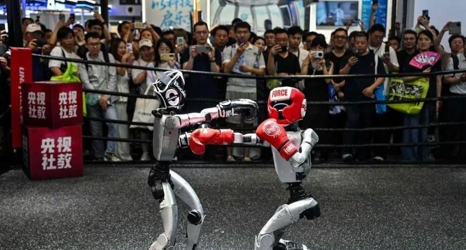 【美国计划禁止进口中国最新机械人和电源转换器】据报道，美国计划禁止进口中国最新的