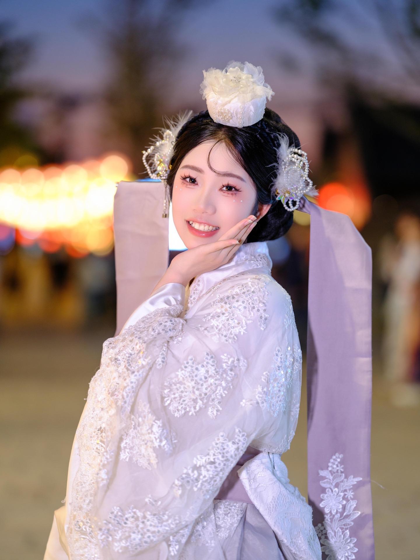 我在古城遇到了延吉公主。