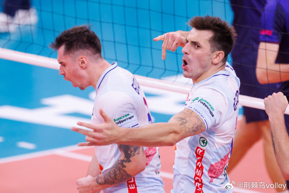 【俄超男排】半决赛首回合，圣彼得堡泽尼特主场2-3（25-17 19-25 22