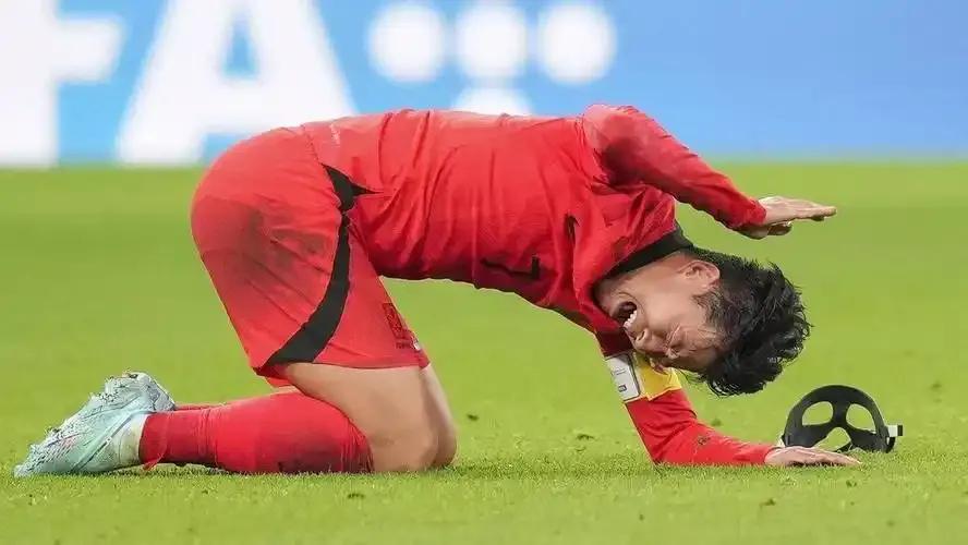 韩国网民和足协持续发酵的算分游戏结束了！他们韩国全国上下从来没想过会以这样的方式