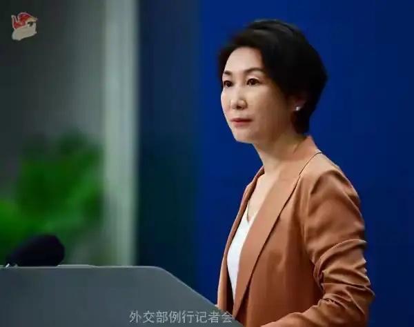 3月3日消息，伊朗革命卫队指挥官顾问称霍尔木兹海峡已关闭，表示将打击任何试图通过