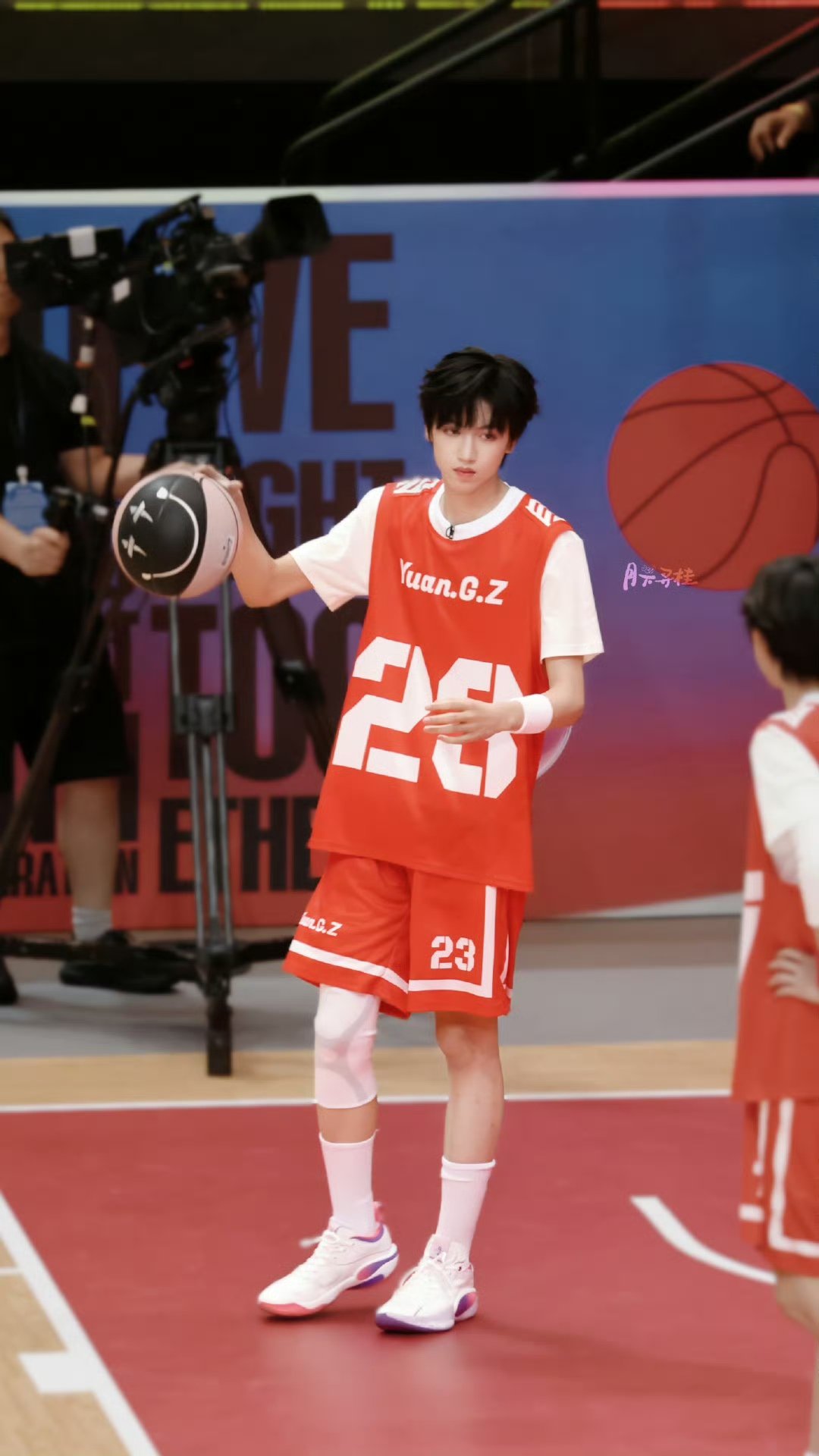 网传张桂源饰演顾晨阳不管真的假的，期待张桂源就对了~期待张桂源的精彩演绎