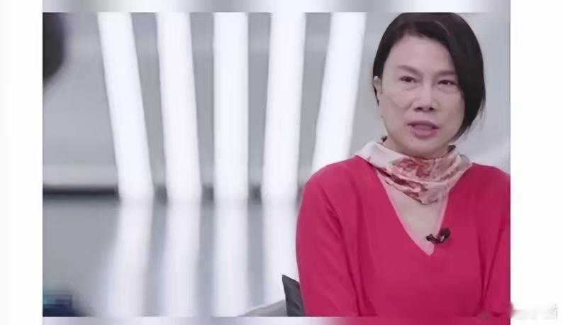 每个月光是发工资格力要发10个亿左右​​董明珠说：公司一开门每天上千万的费用，干