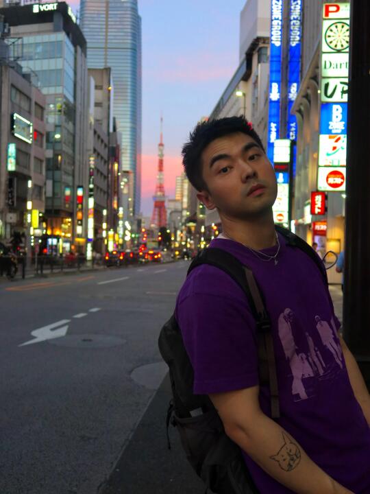 Flowfit：东京塔的微蓝调时刻