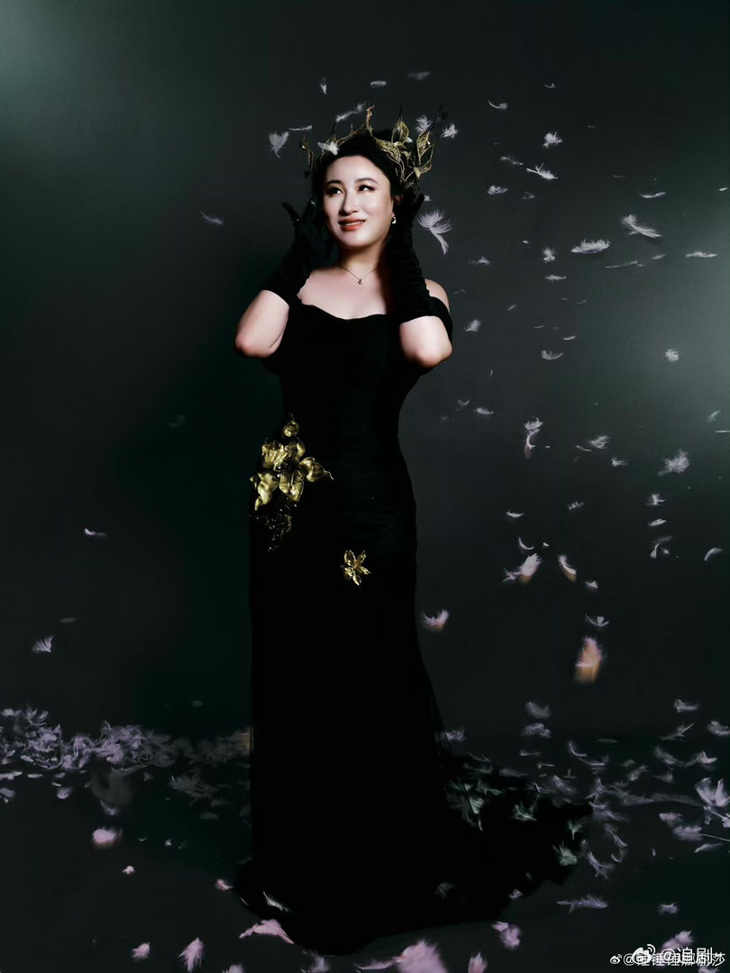 锤娜丽莎新歌和珠玉是同一作词人锤娜丽莎新歌居然是珠玉作词人写的 李聪老师，你是懂