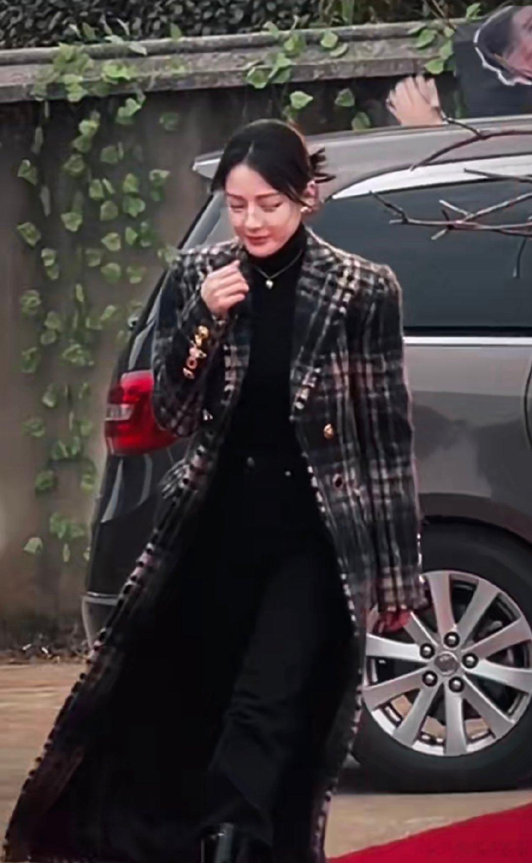 迪丽热巴高干文女主  迪丽热巴高干文女主脸  被热巴录制《开始推理吧3》的路透美
