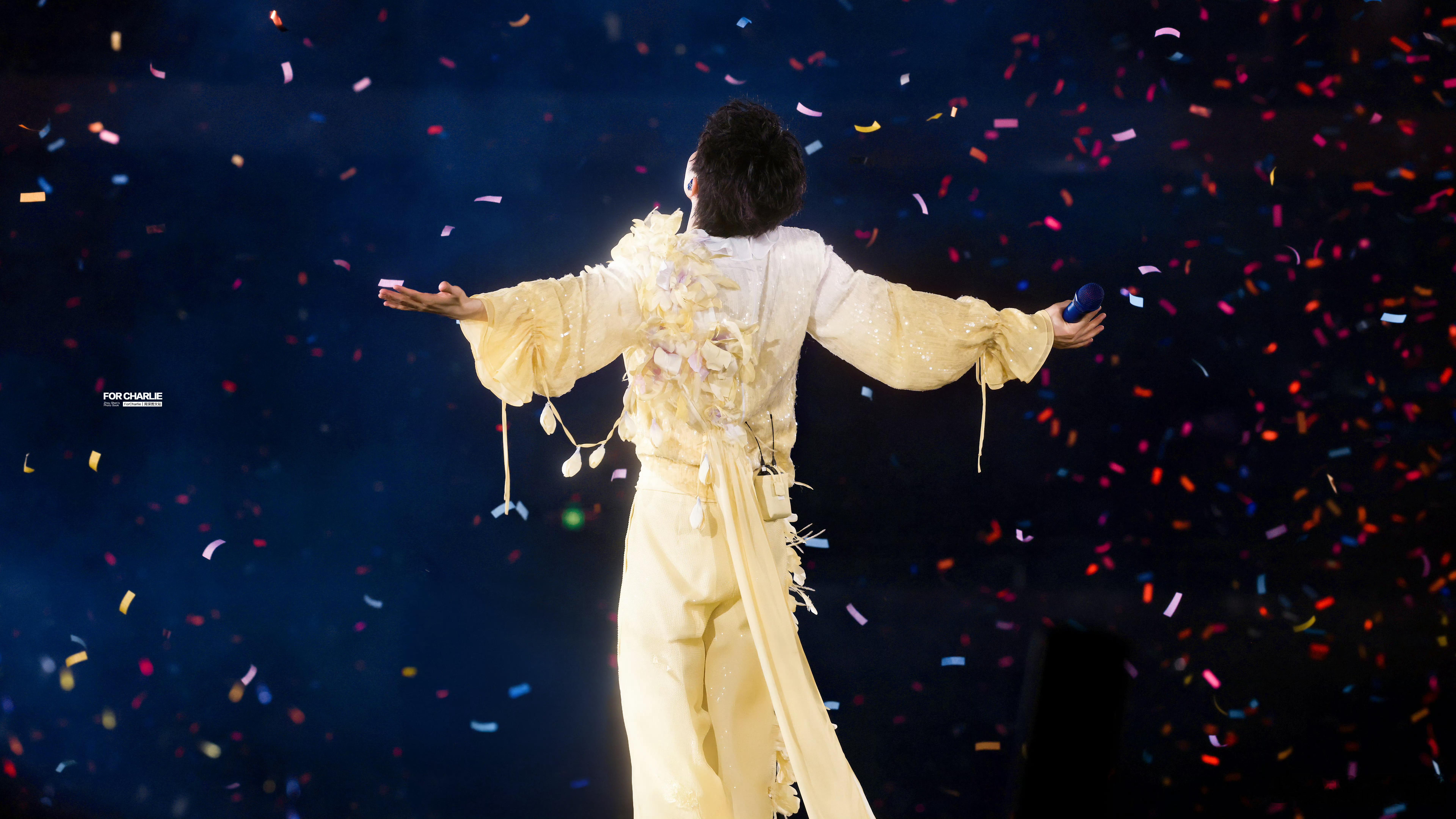 周深  周深2026深深的巡回演唱会﻿ ﻿ 周深电影四渡主题曲 6.15总有一场