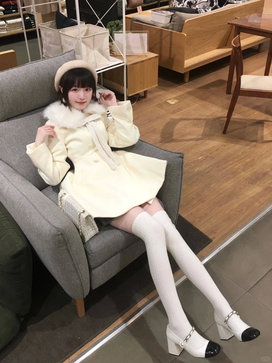 纯白色给的氛围感^•͈༝•͈^ฅ