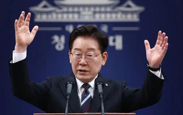 韩国生育率突然上来了，这是因为，韩国终于发现了解决单身男性结婚难题，到底症结在哪