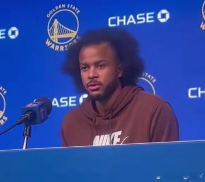 【穆迪：对阵国王本不在轮换阵容】“这场比赛和整个赛季的故事线都有些相似，就是我提