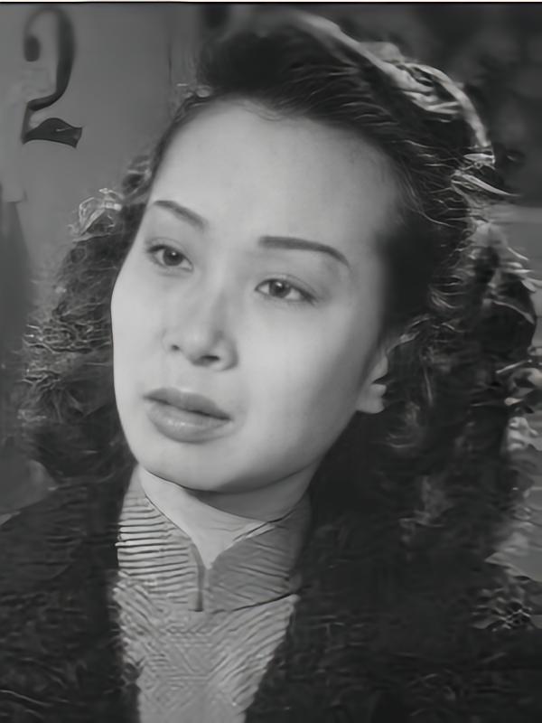 半生梨园半生光影！被时代低估的全能名伶小燕飞
 
小燕飞（英语：Siu Yin 