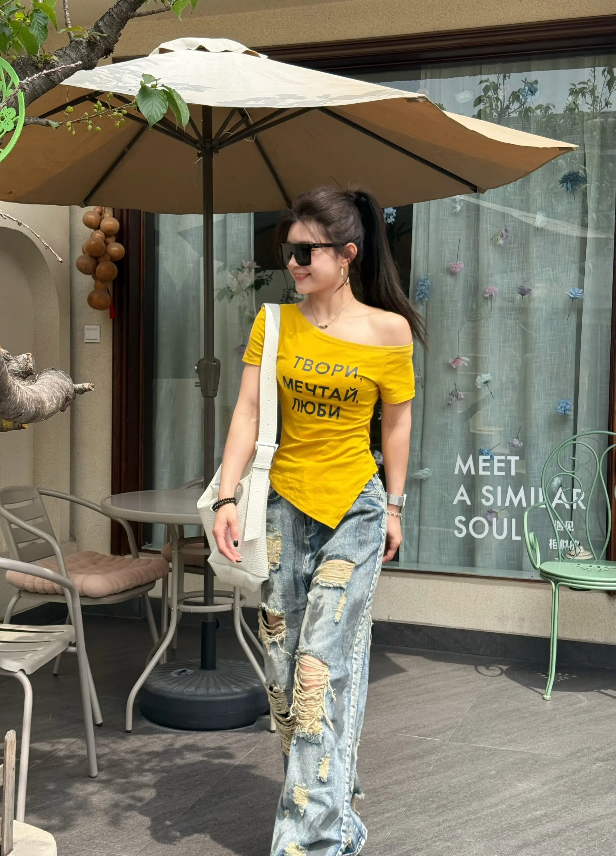 请你忘掉我的模样，让我随风去游荡……