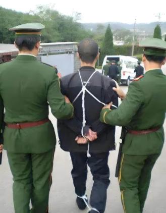 1988年吉林刑场，76岁死囚吕庆瑞喊出一句话，在场警察全部愣住，档案揭开，他竟