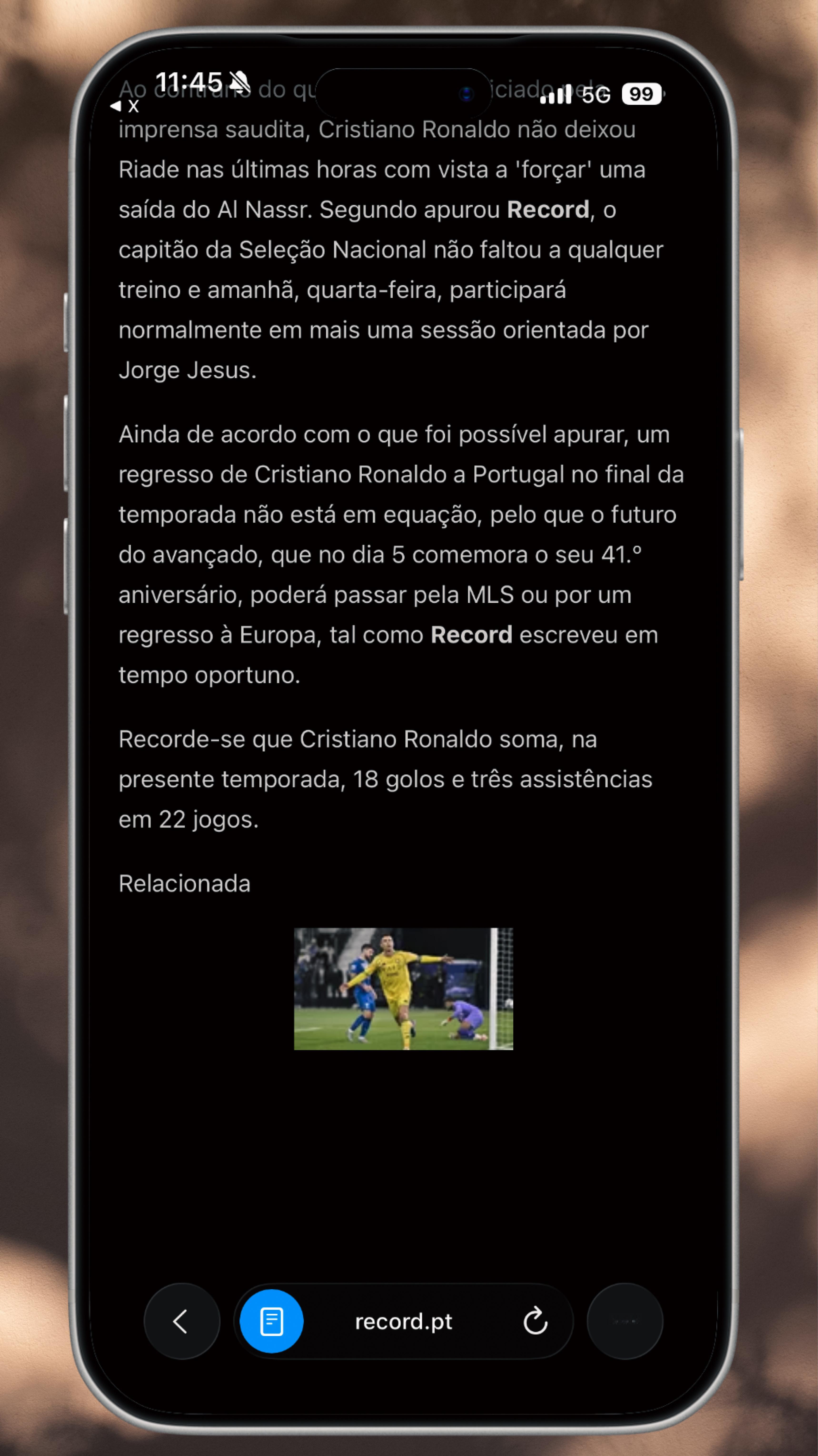 C罗将正常参与训练 🛑 “纪录报”辟谣C罗返回葡萄牙以及缺席训练，并称他将照常