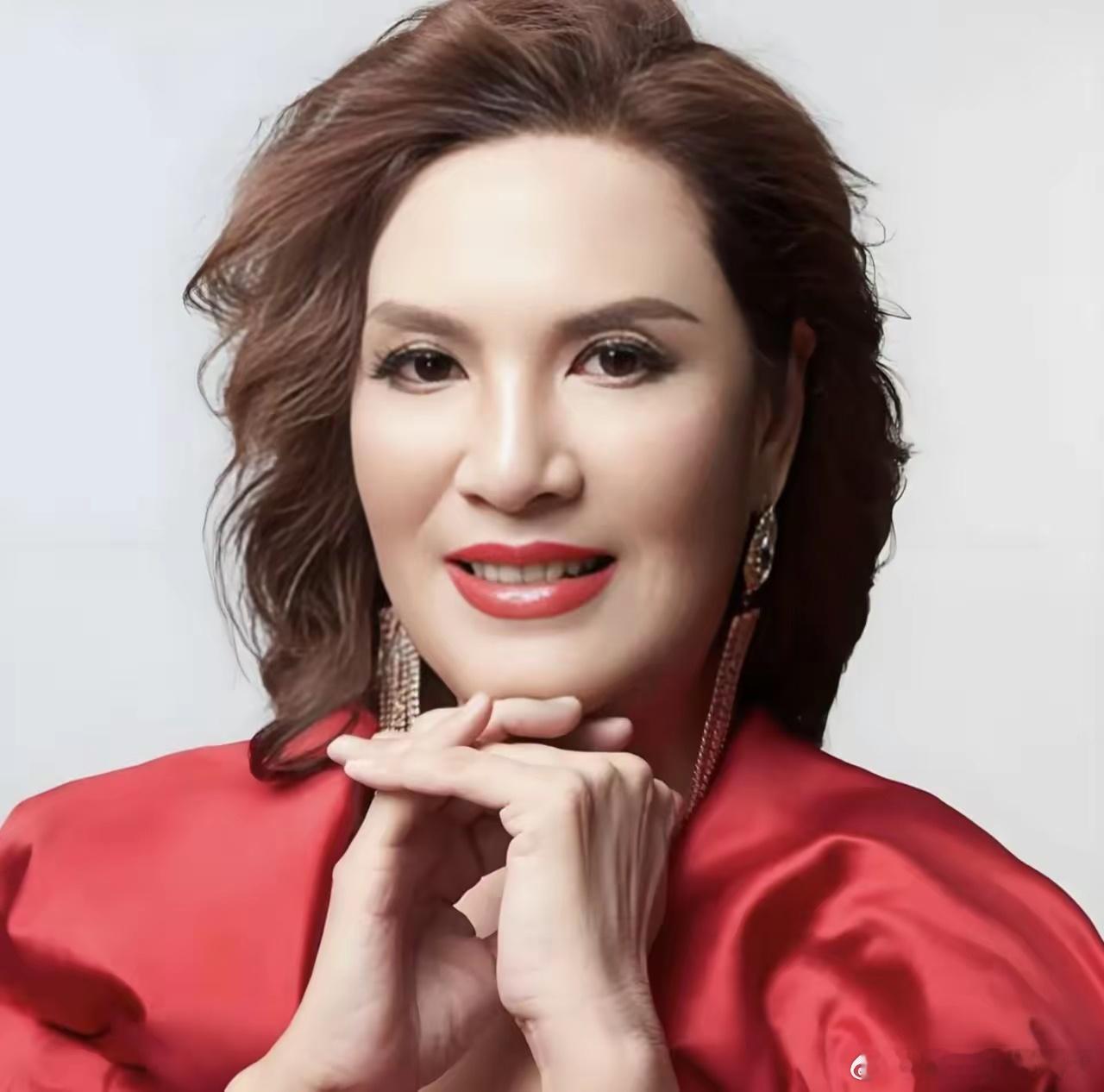 这下好了不仅整个湖北知道了现在全国人民都知道了那艺娜在2022年的时候因为俄罗斯