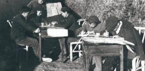 1964年秋，三线建设时期，西南铁路建设工地指挥部组建于贵州安顺，总指挥长是铁道