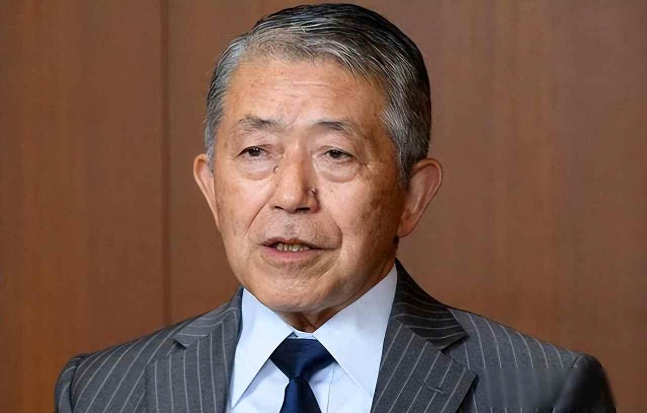 岩崎茂被制裁，
日本政界震动，
下一步谁会踩雷？

中国在2025年12月对日本