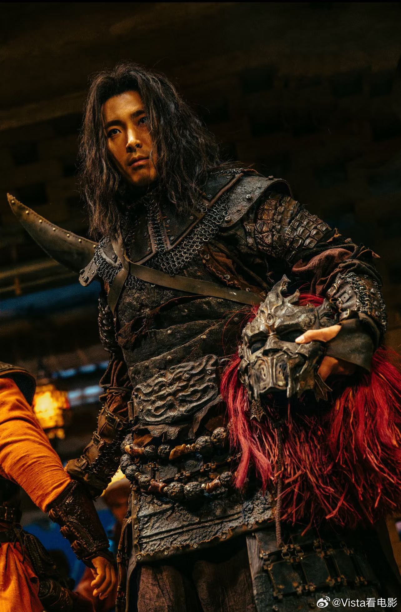 突然反应过来阿罗汉的盔甲足够坚固的同时，居然还能正常移动并且高强度打戏？阿罗汉才