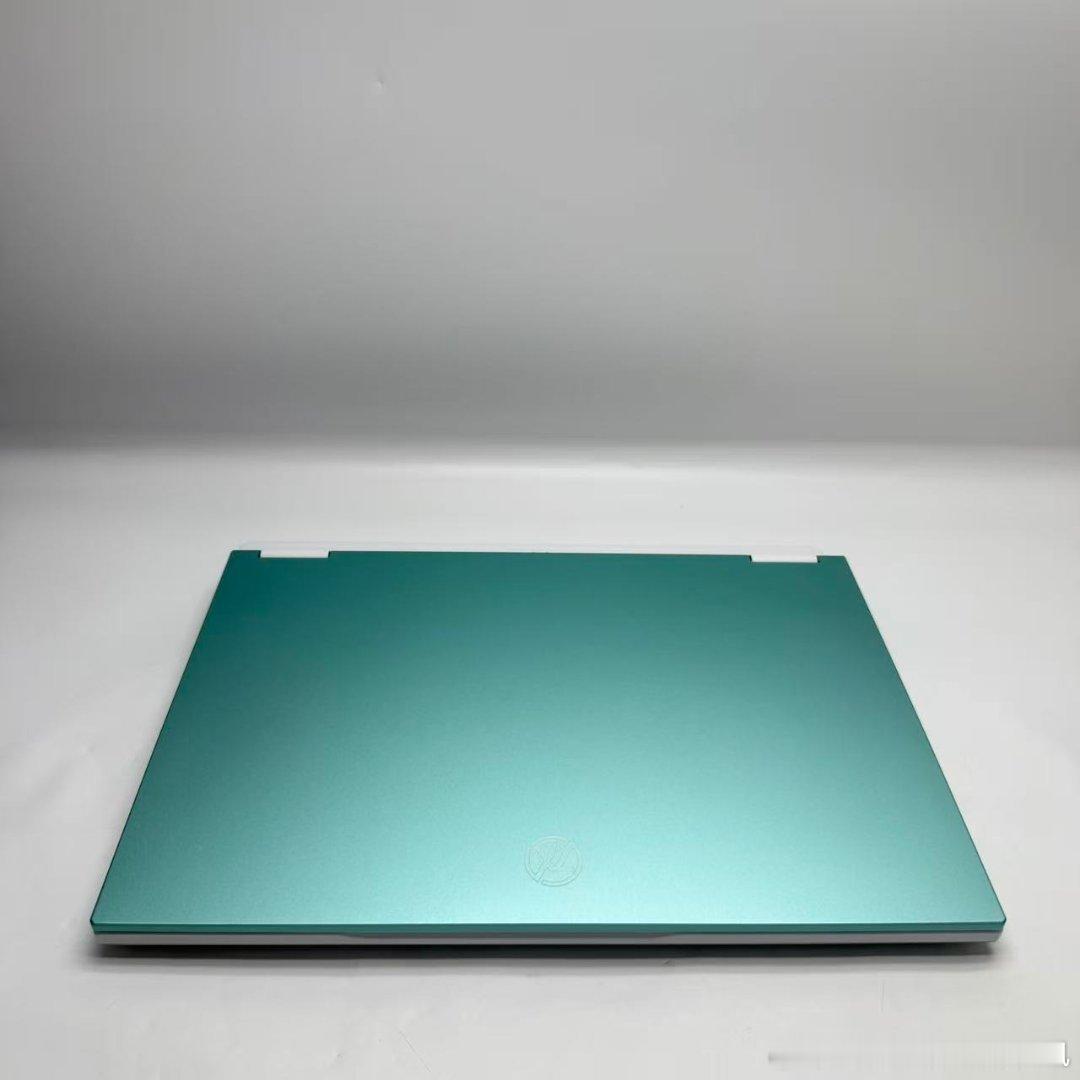 25款华硕天选6Pro 魔幻青  16英寸 i7-14650H处理器 16G运行