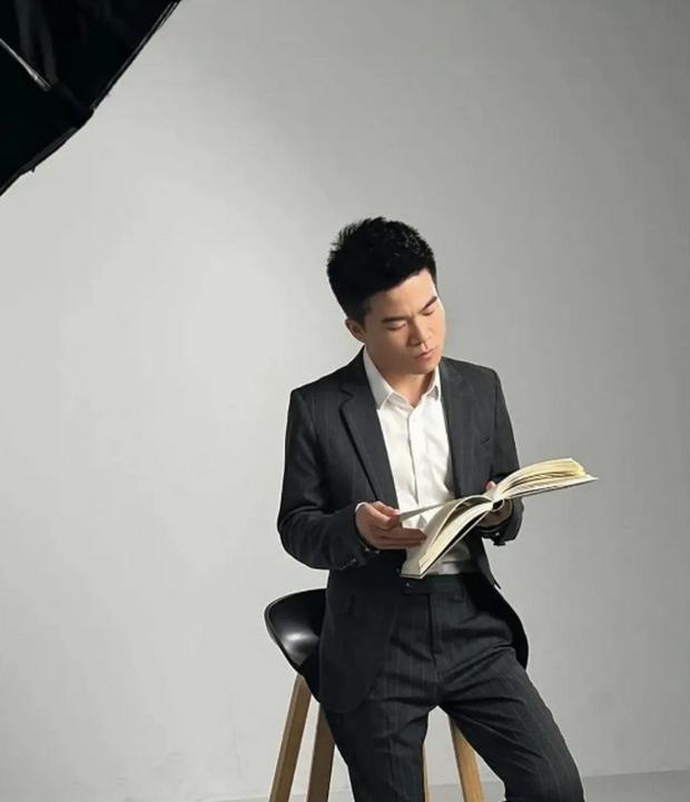 董宇辉被东方甄选“取代”？？有网友发现董宇辉最近的带货成绩不如东方甄选，甚至掉出