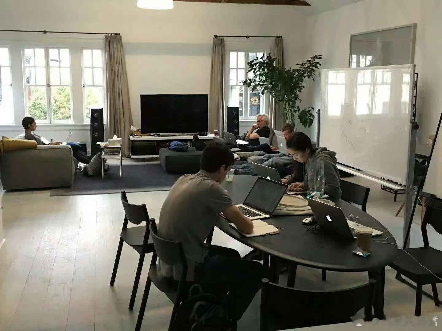 Kimi对标OpenAI多模态o1全球首次 Kimi成功超越OpenAI 满血o