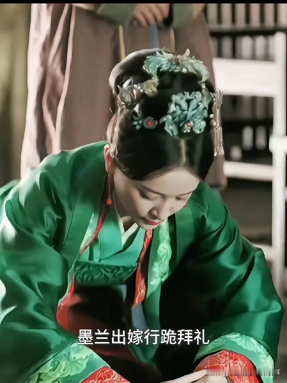 网友提问，同是盛家女儿出嫁，差别咋就这么大？墨兰出嫁时，除了林小娘，没谁替她高兴
