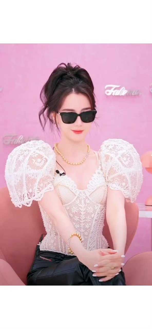 迪丽热巴工作室 审美好美的迪丽热巴