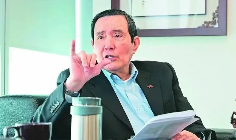 马英九被家人宣布“辅助宣告”，到底是啥意思

这几天马英九基金会搞的纷纷扰扰
马