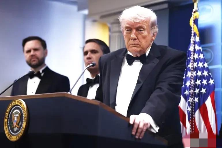 美国商务部一纸初裁，把印度、印尼和老挝的光伏电池推上了“反倾销”的火线。印度厂商