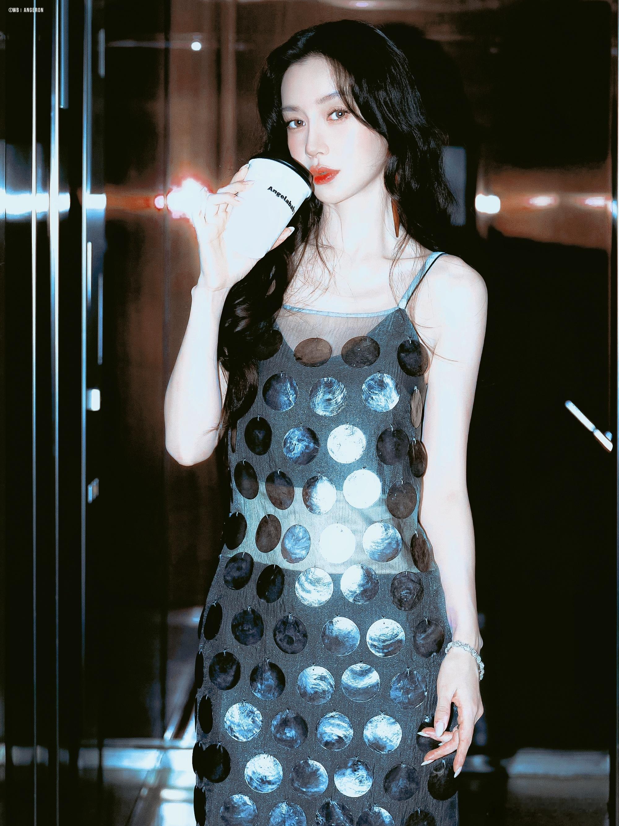 angelababy uimo首位全球品牌代言人杨颖 视频有暂停键 我对你的爱意