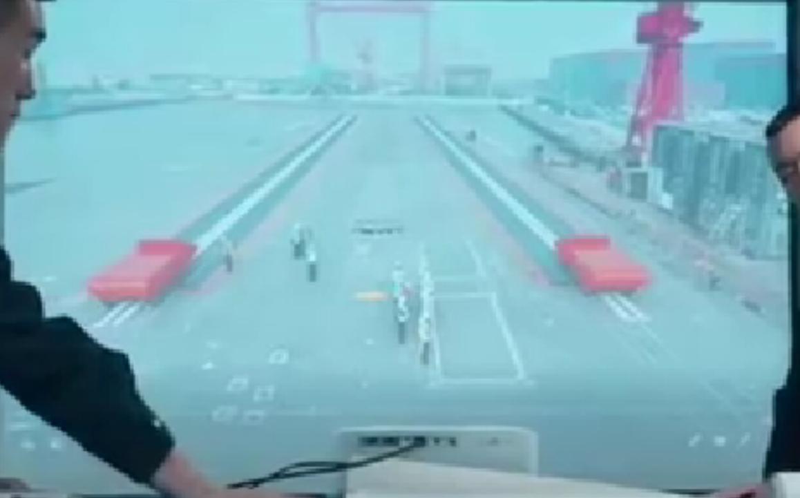 官媒首次曝光中国海军福建号航母电磁弹射小车的画面。画面中，福建舰弹小车，其中1号