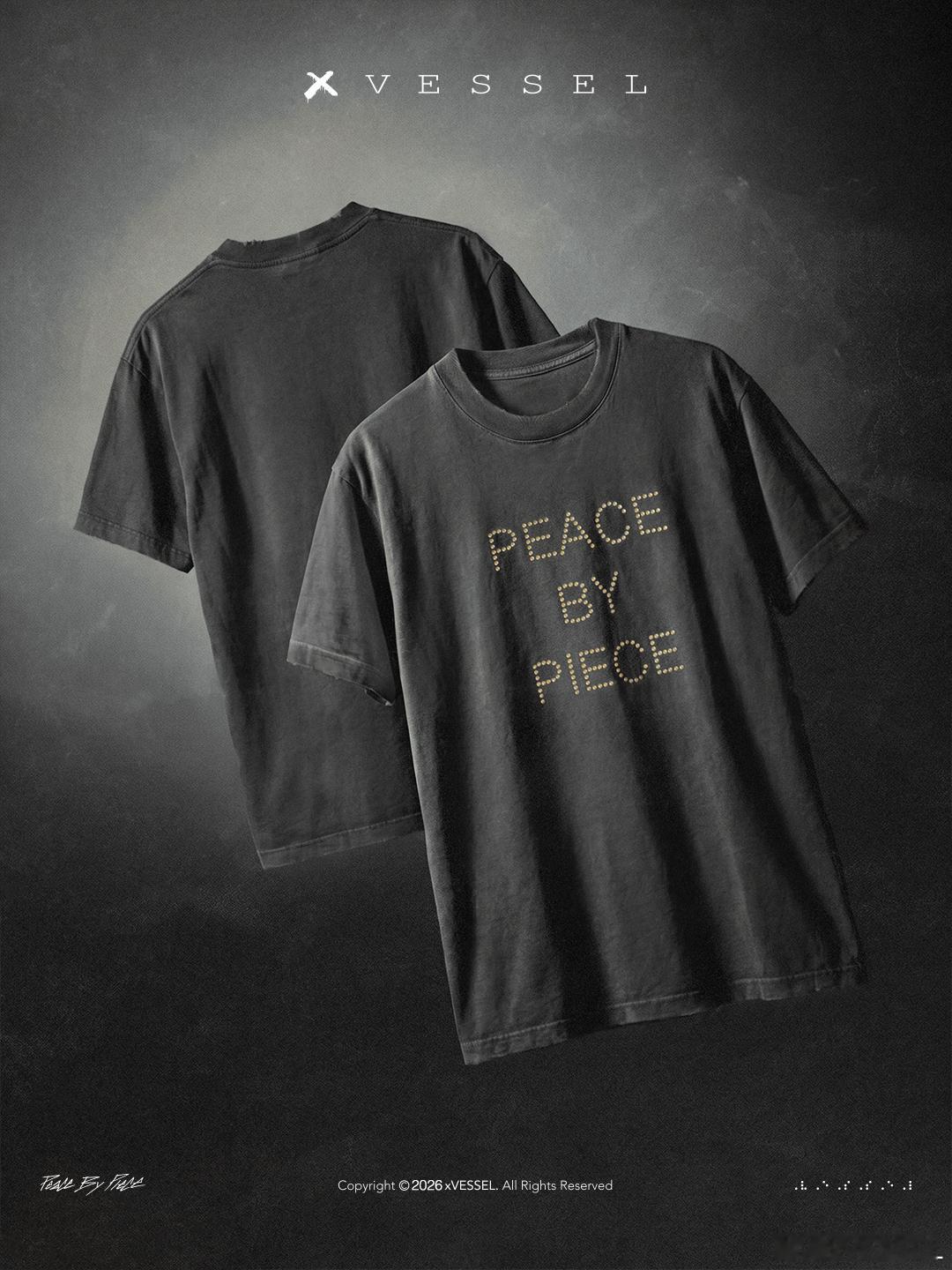 音乐从不只有一种节奏将自己挚爱的摇滚能量转译进这件Peace by Piece标