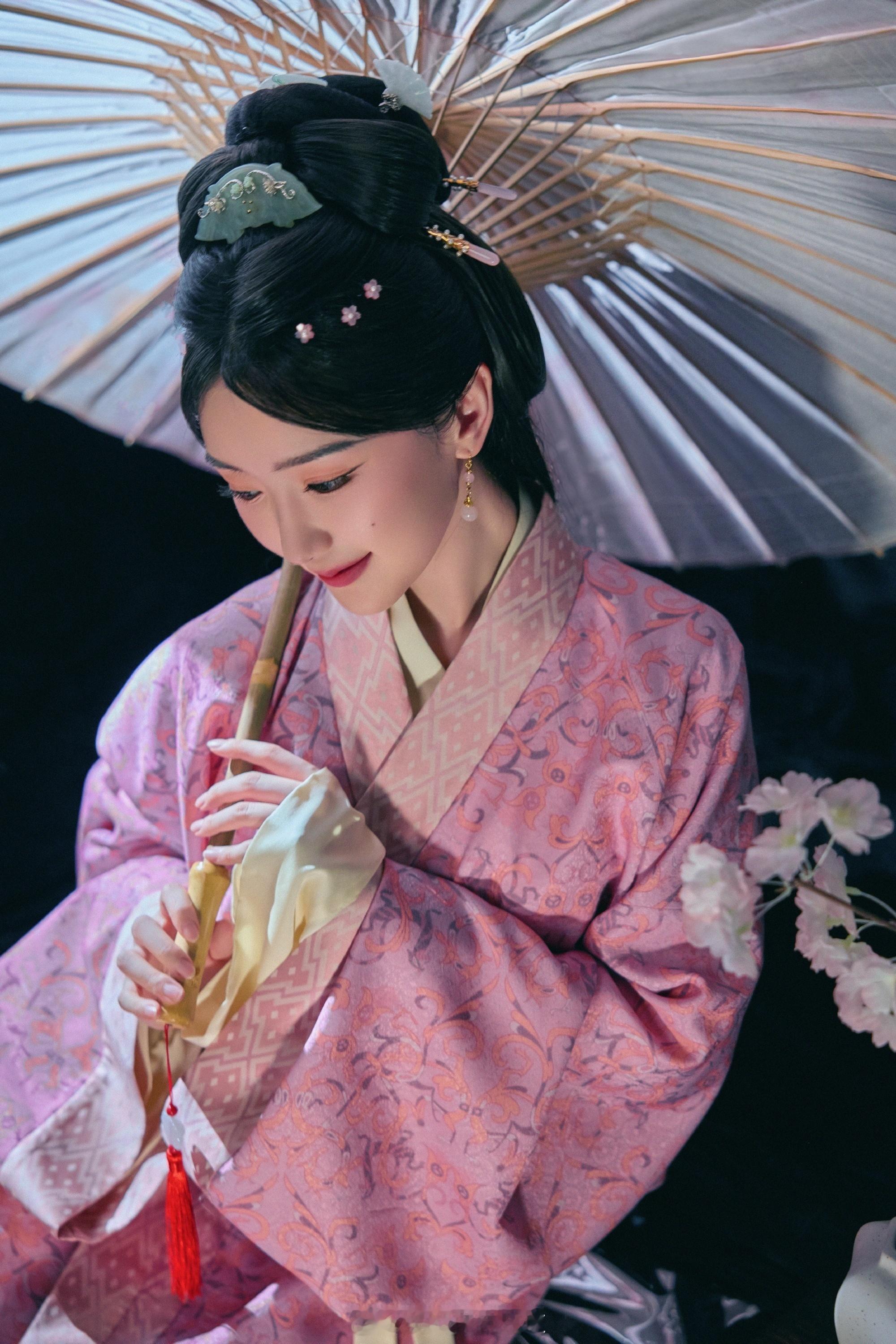 毛晓彤水墨画 ​​​