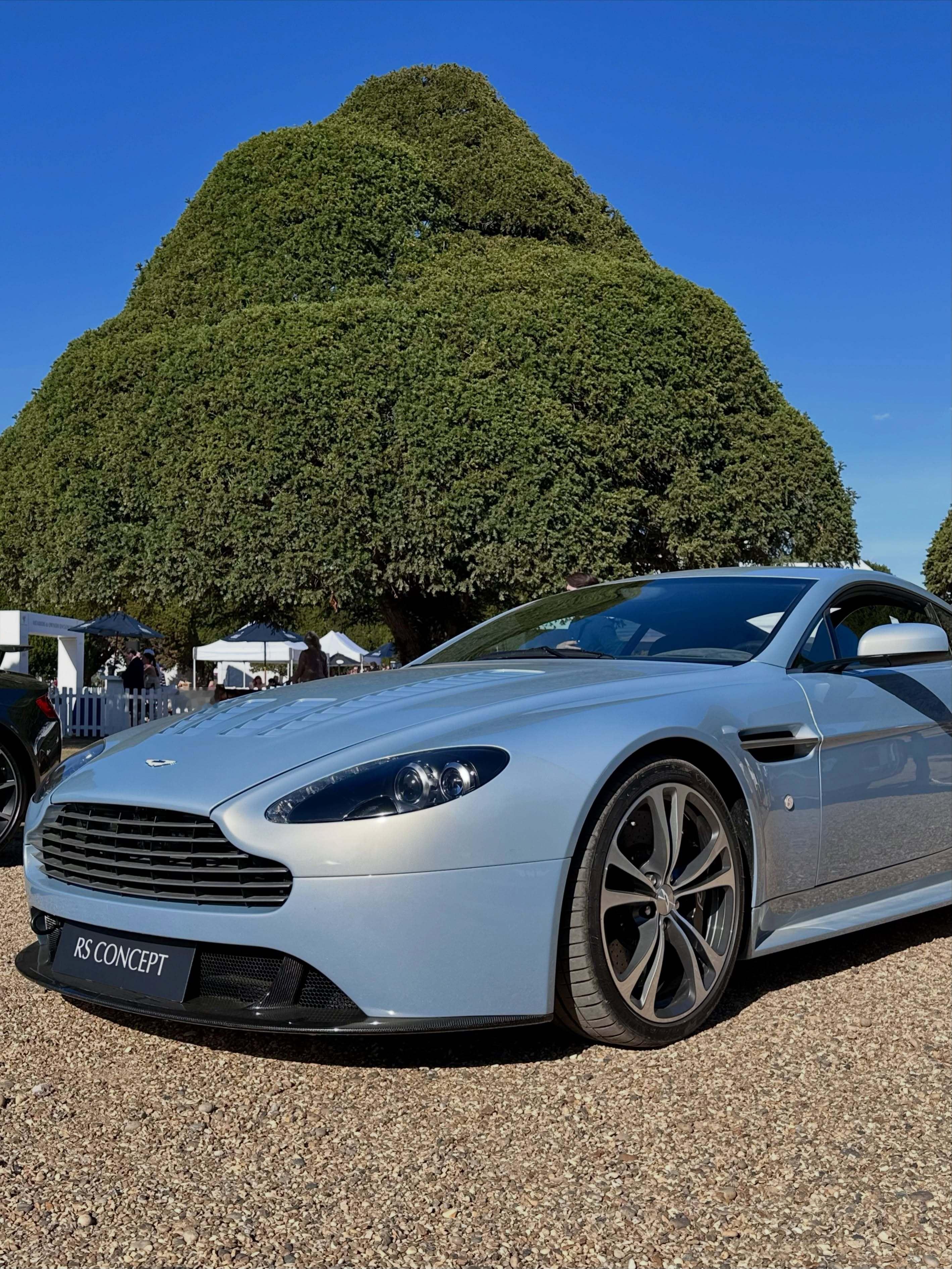 阿斯顿马丁V12 Vantage RS Concept阿斯顿马丁汽车视觉大v聊车