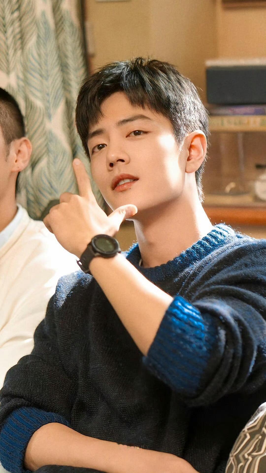 ♡⃝ 𝒍𝒐𝒗𝒆 ʚɞ ☽⋆❥ »» 肖战 愿春风拂去所有疲惫，日子温柔又