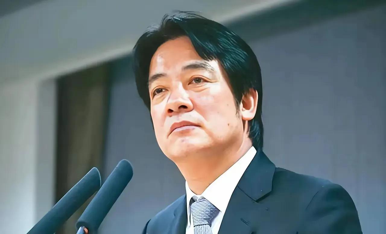 赖清德是福建省漳州市平和县坂仔镇人，白纸黑字，清清楚楚，他睁眼说瞎话，他说他不是